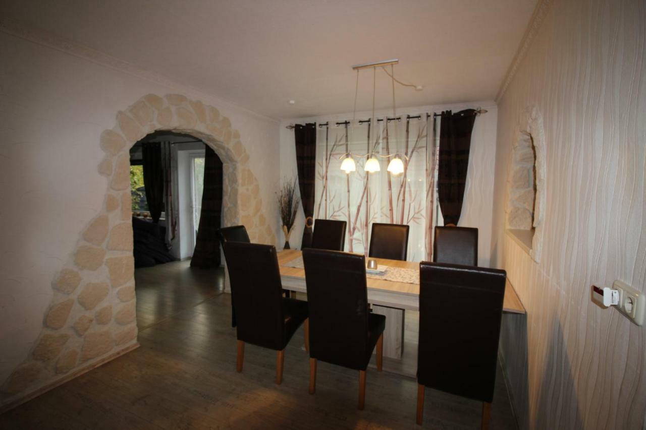 Haus Abbi, Ferienwohnung Mit Schwimmbad Hage Esterno foto