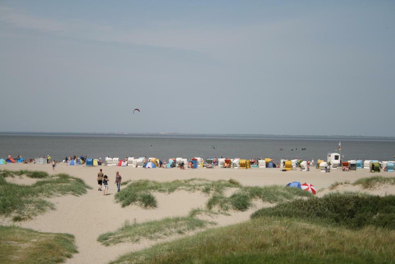 Haus Abbi, Ferienwohnung Mit Schwimmbad Hage Esterno foto