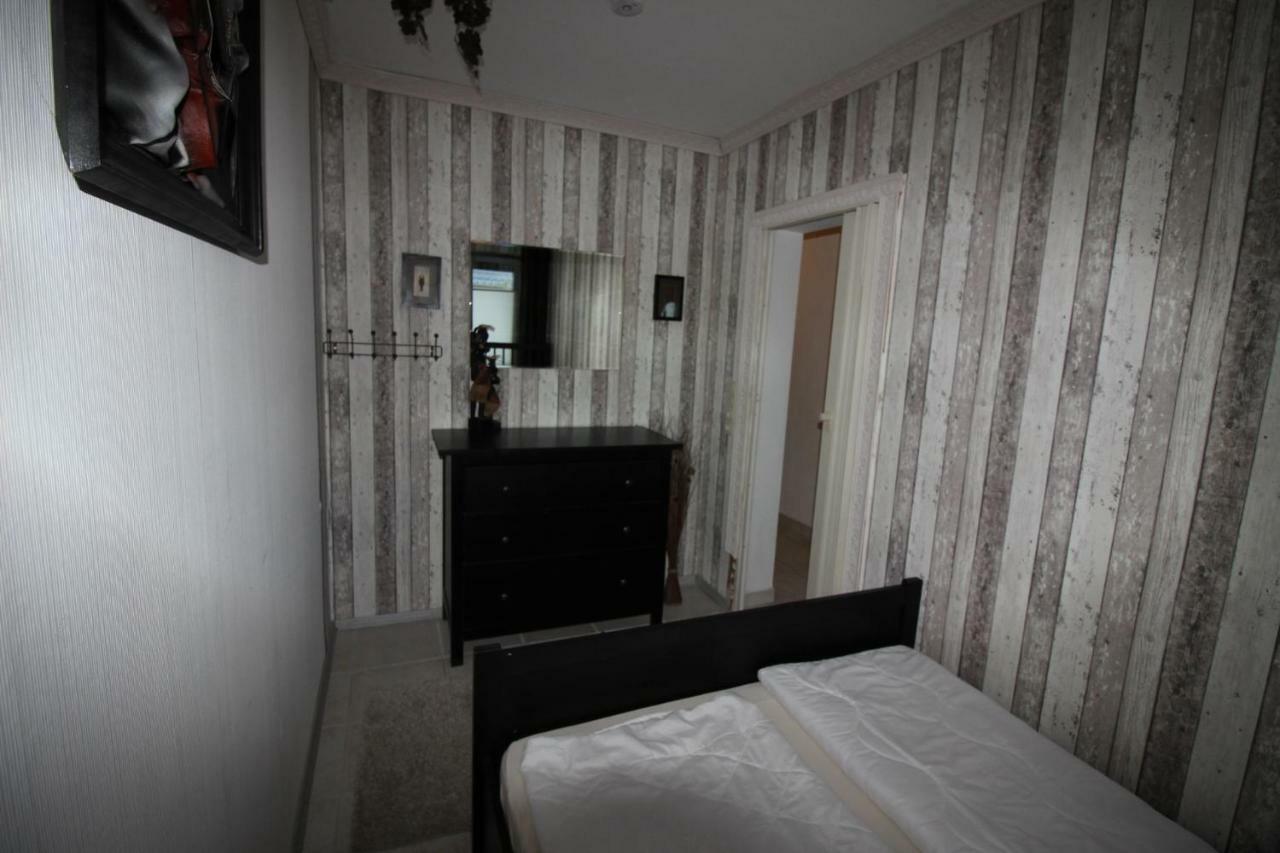 Haus Abbi, Ferienwohnung Mit Schwimmbad Hage Esterno foto