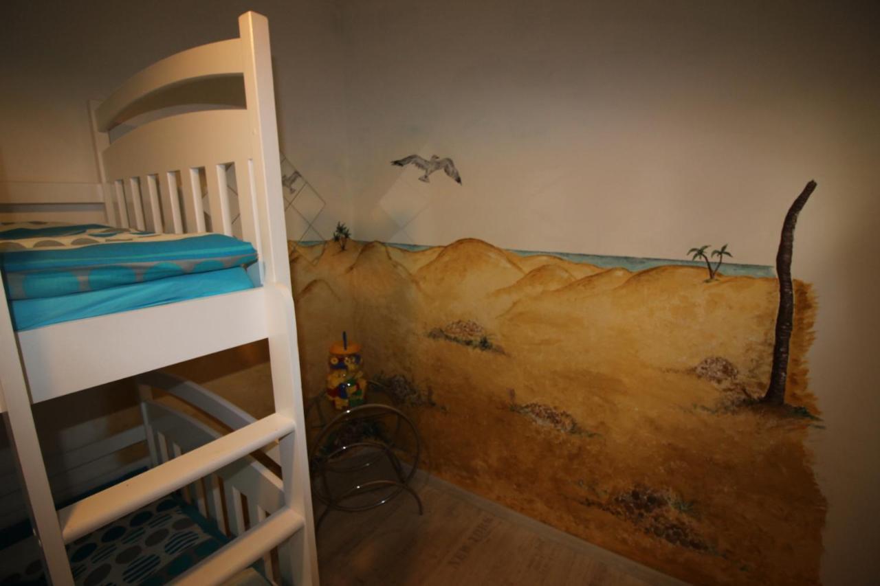 Haus Abbi, Ferienwohnung Mit Schwimmbad Hage Esterno foto